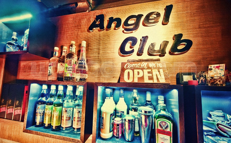 angelclub_012_w___.jpg