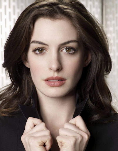 prEtty-anne-hathaway.jpg