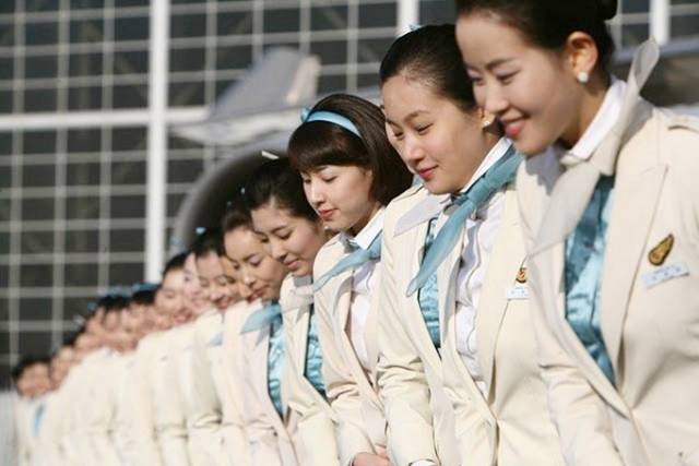 06. South Korea, Korean Air Air Hostess.jpg