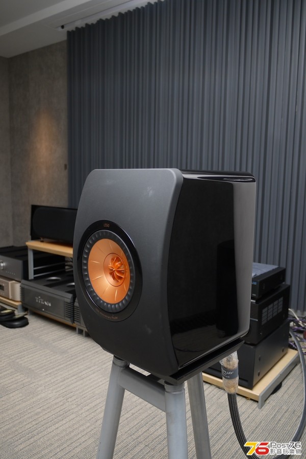 kef_ls50_01-600x898.jpg