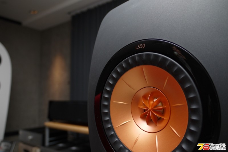 kef_ls50_08-800x534.jpg