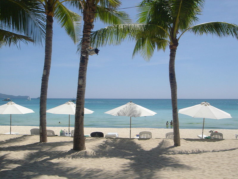 800px-White_Beach_at_Boracay.jpg