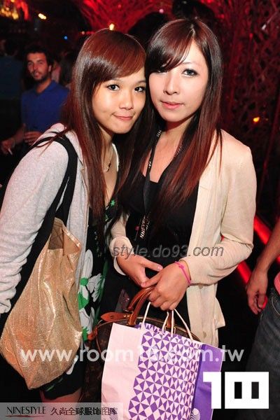 Asian_Party_Girls_140912_237.jpg