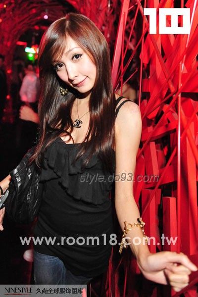 Asian_Party_Girls_140912_263.jpg