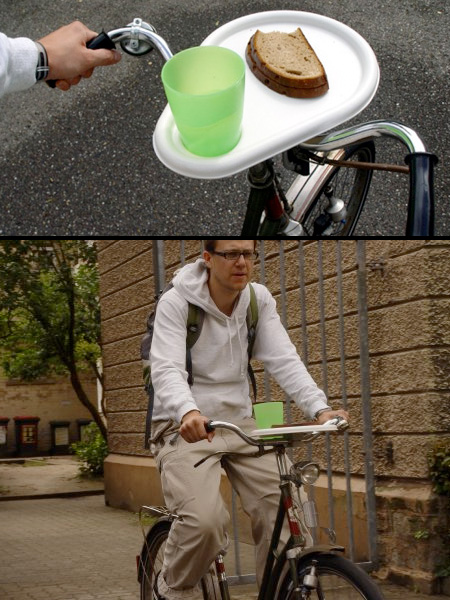自行車托盤Bicycle Plate，將早餐放在自行車托盤上，由Philipp Drexler設計。