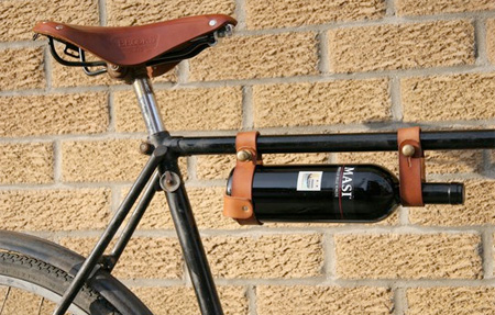 自行車壁掛酒架Bicycle Wine Rack，固定在任意標準自行車框的創意葡萄酒瓶支架。 ... ...