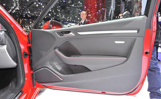 2013-audi-a3-18t-quattro-door-panel-photo-445273-s-520x318.jpg