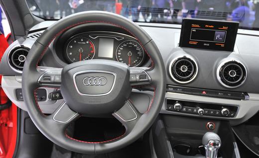 2013-audi-a3-18t-quattro-interior-photo-445281-s-520x318.jpg