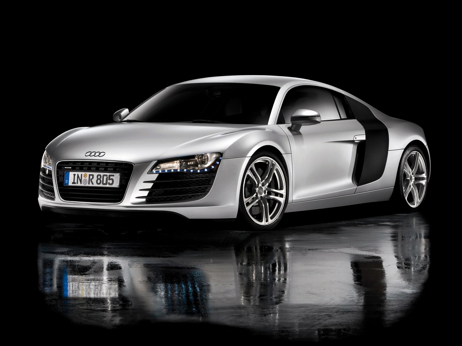 audi-r8.jpg