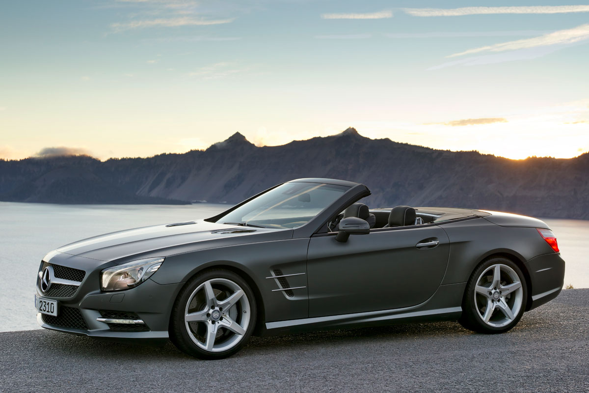 Mercedes-Benz_SL_tqt_3631.jpg