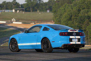 2013-Shelby-GT500-track-back.jpg