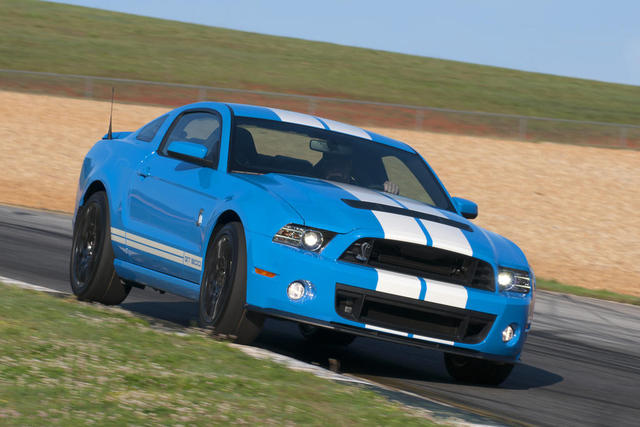 2013-Shelby-GT500-cornering.jpg