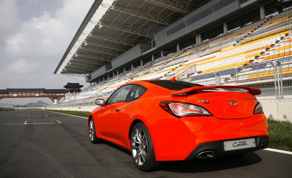 2013-hyundai-genesis-coupe-01_gallery_image_large.jpg