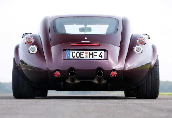 2011-Wiesmann-GT-MF4-Rear-588x404.jpg