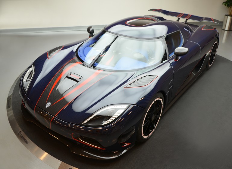 1500hp-hennessy-venom-gt2-1400hp-koenigsegg-one1-1.jpg