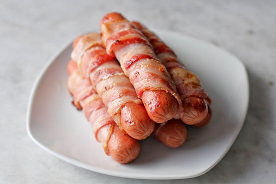 550px-Make-Bacon-Wrapped-Hot-Dogs-Step-8.jpg