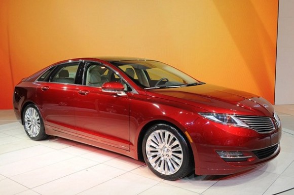 2013-lincoln-mkz-580x385.jpg