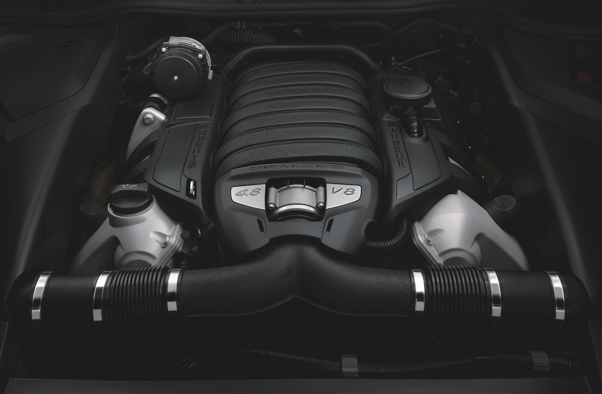 porsche-cayenne-GTS-engine11.jpg