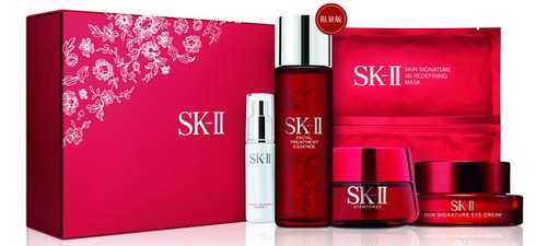 聖誕將至SK-II 特別推出節日限量護膚禮品套裝.jpg