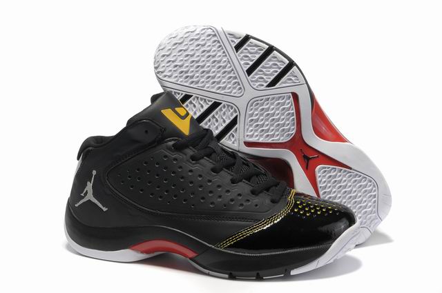 Air-Jordan-Wade-D-Reign-Black-White_1.jpg