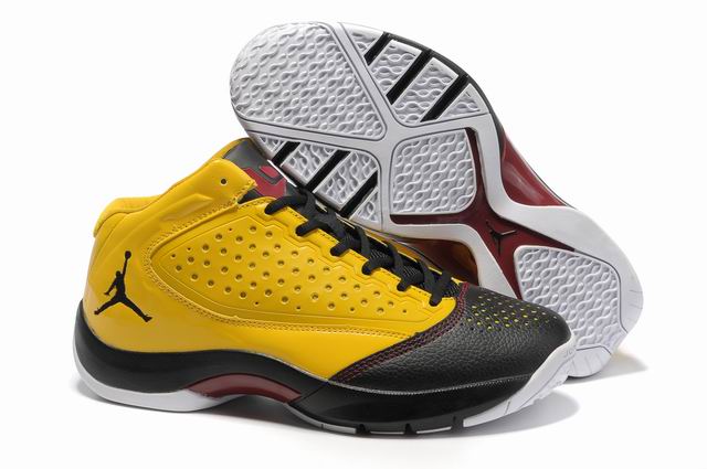 Jordan-Wade-D-Reign-Yellow-Black-Red_1.jpg