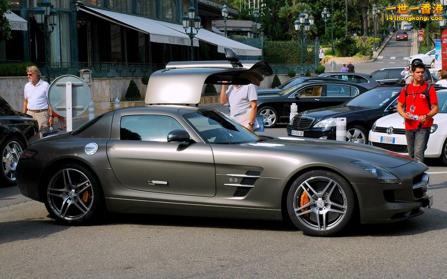 Mercedes SLS AMG.JPG