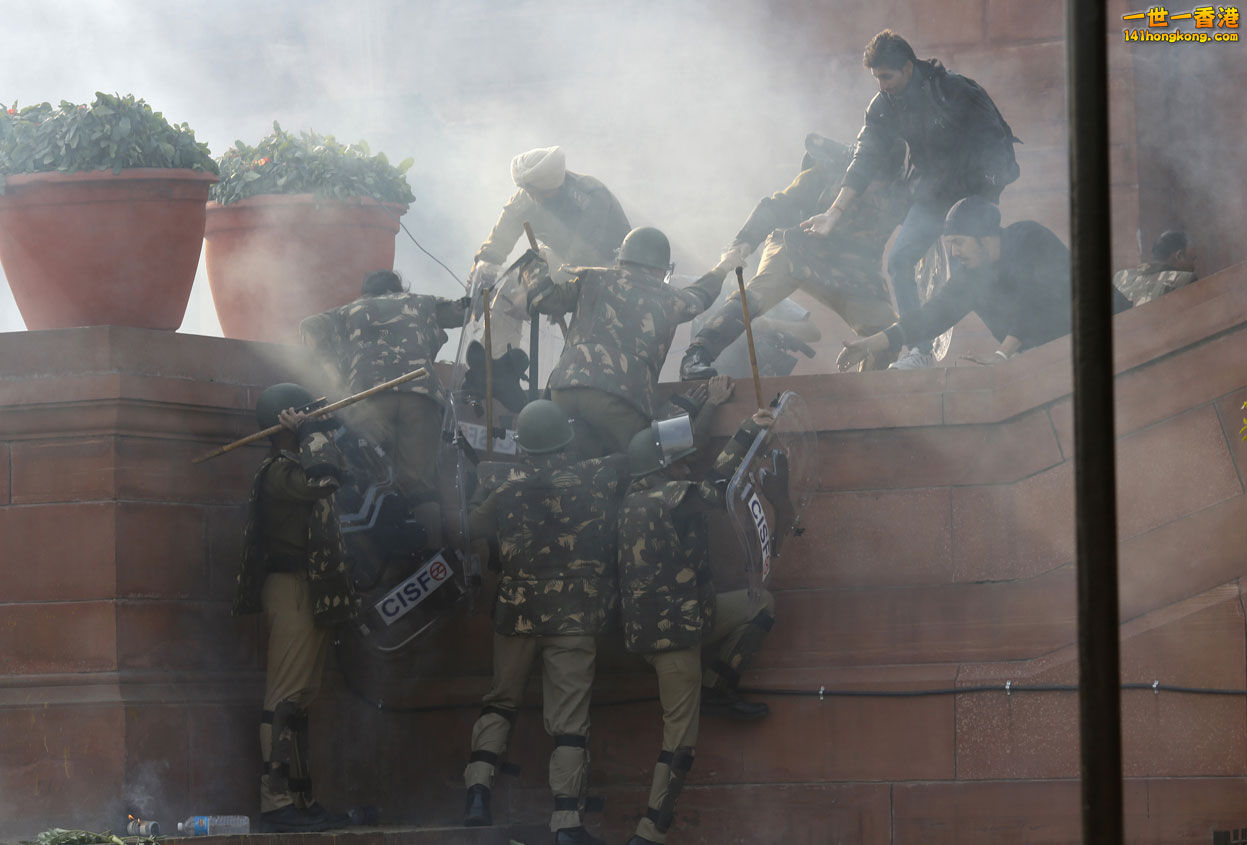Violent Protests in India   -  09.jpg