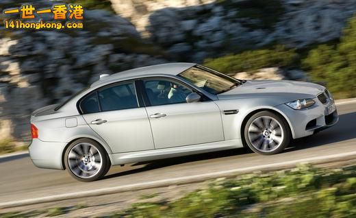 2011-bmw-m3-sedan-photo-498413-s-520x318.jpg