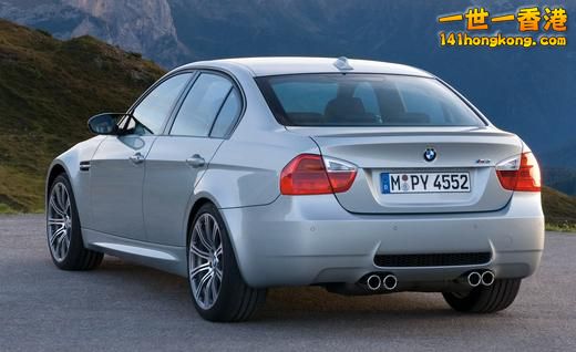 2011-bmw-m3-sedan-photo-498416-s-520x318.jpg