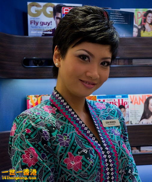 Malaysia Airlines Cabin Crew in A380_4.jpg