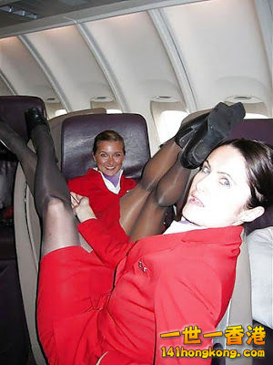 Funny Female Flight Attendants (10).jpg