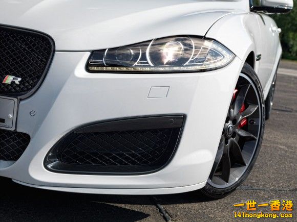 2013_jaguar_xfr_speed_pack_front_spoiler-580x435.jpg