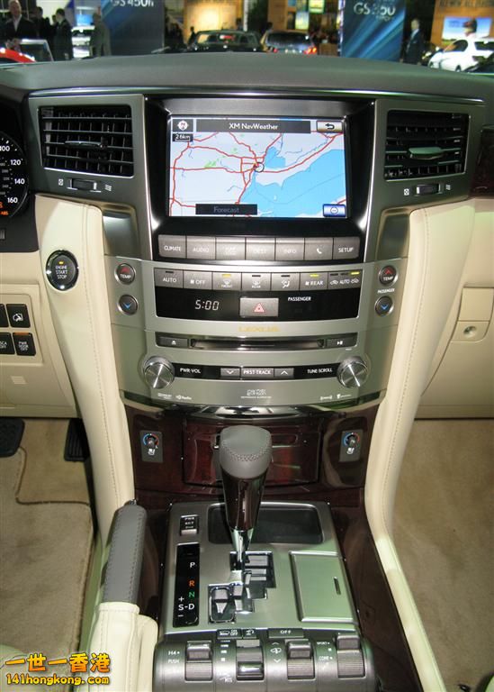 2013-lexus-LX570-navi.jpg