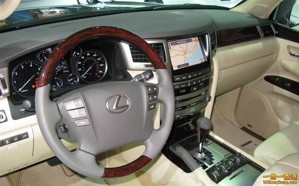 2013-lexus-LX570-steering-wheel.jpg