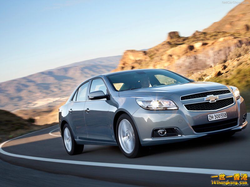 Chevrolet-Malibu_2013_800x600_wallpaper_01.jpg