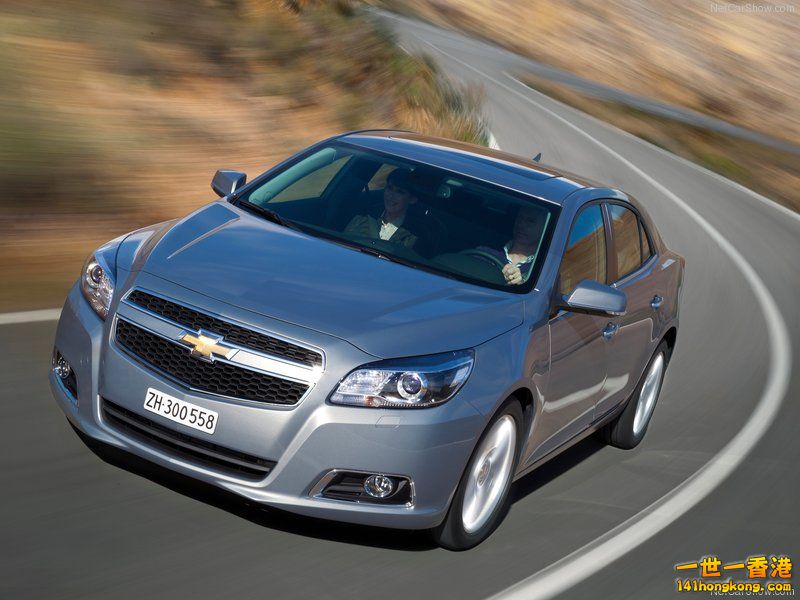 Chevrolet-Malibu_2013_800x600_wallpaper_02.jpg