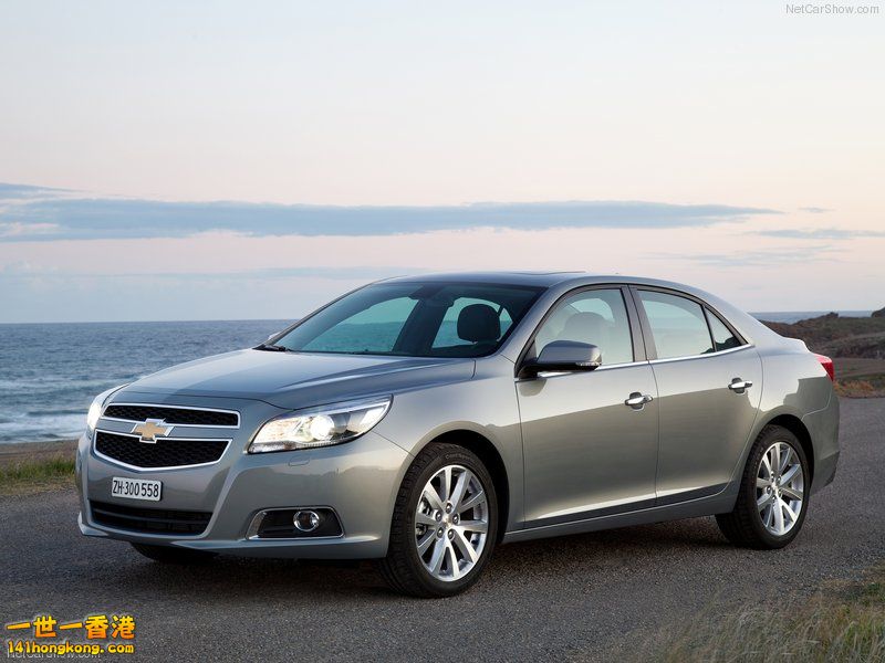 Chevrolet-Malibu_2013_800x600_wallpaper_03.jpg