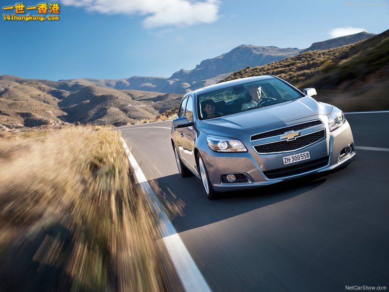 Chevrolet-Malibu_2013_800x600_wallpaper_08.jpg