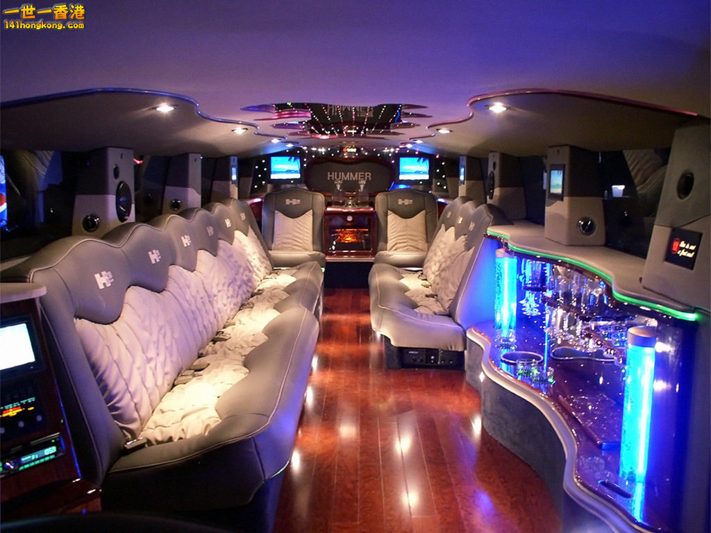 Hummer_H2_Limousine,_Limo_Interior.jpg