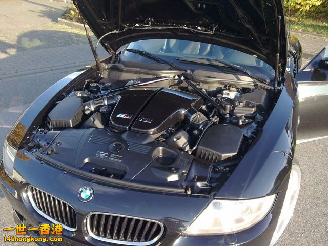 bmw-z4-v10-engine-2.jpg