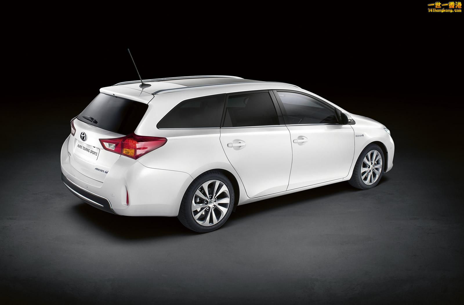 2013-Toyota-Corolla-Sports-Touring-6[1].jpg