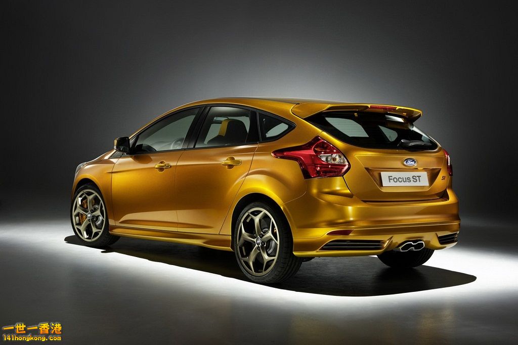 2013-Ford-Focus-ST-32mpg-EPA_8.jpg