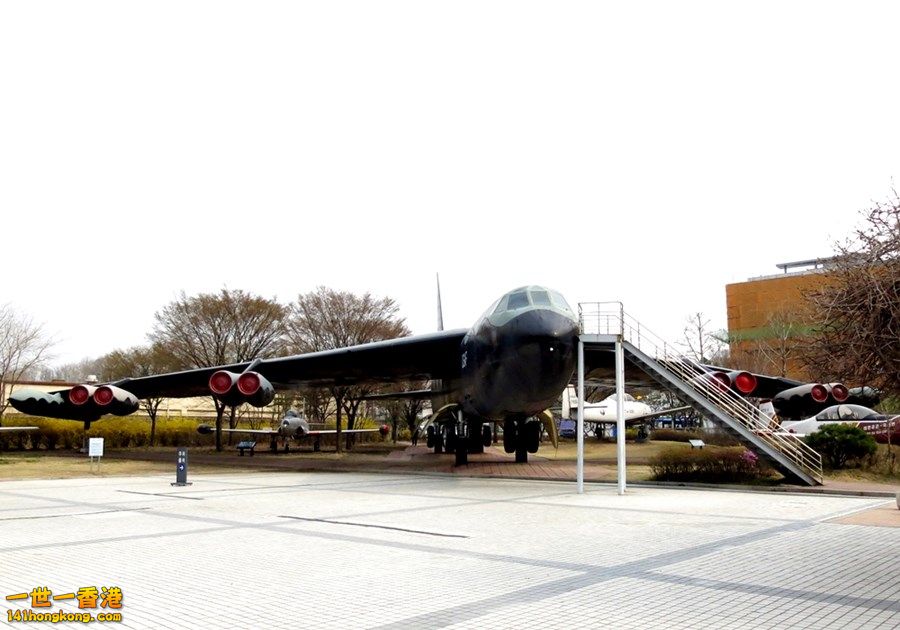 011 B-52轟炸機.JPG