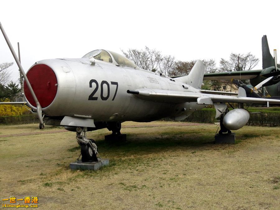 013 MiG19 戰鬥機.JPG