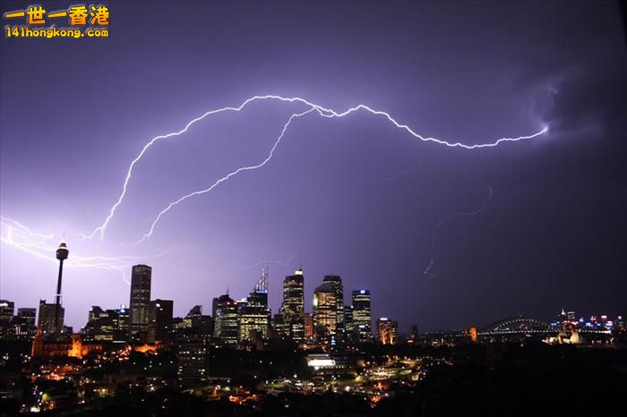 Here Comes the Lightning !  這裡來閃電！   -   8  Sydney, Australia.jpg