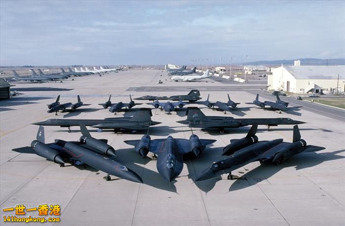 SR-71 Blackbird    -   12.jpg