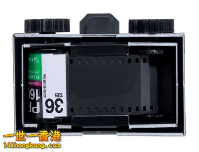 12-amazing-papercraft-cameras015.jpg