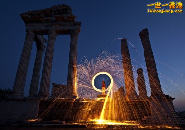 Pergamon light.jpg