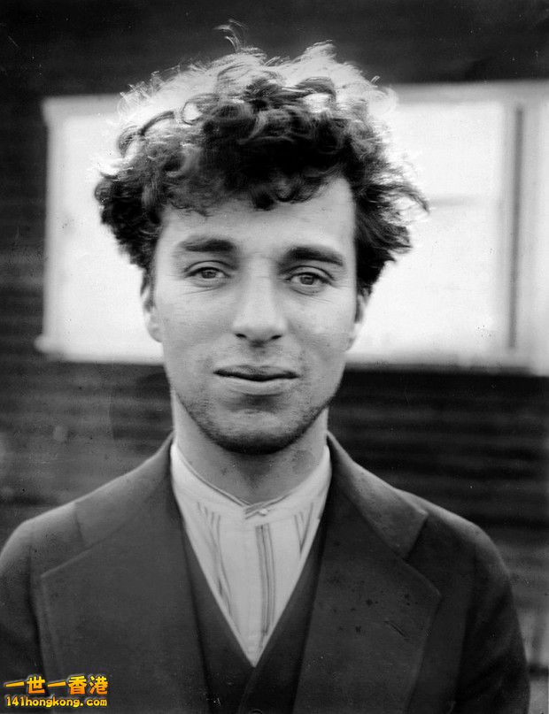 在1916年27歲的 卓別林 Charlie Chaplin.jpg