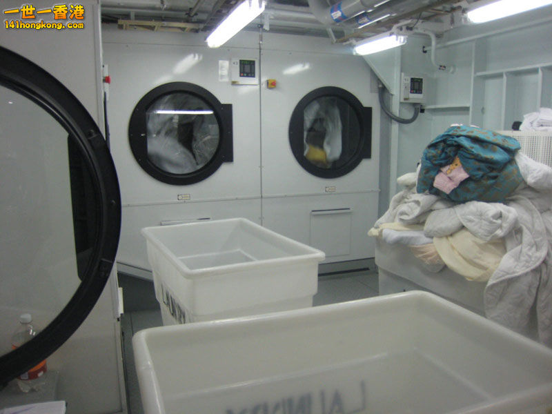 THE LAUNDRY ROOM  洗衣房   4.jpg